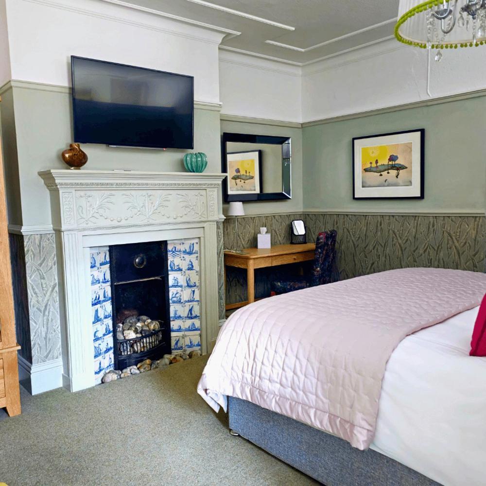 Burlington Berties Hotel Шерингам Стая снимка